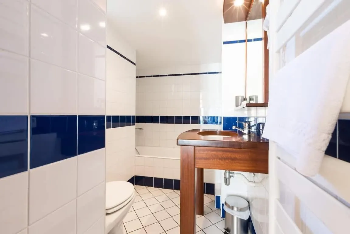 LES PIEDS DANS L'EAU - Bel appartement - Vue mer - 6 personnes Cancale